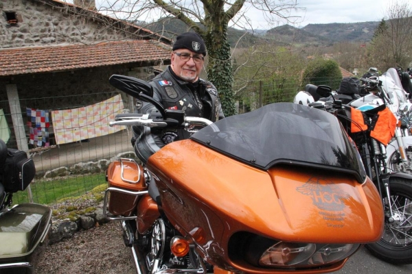 bikers-cussac-sur-loire-31547495672407E-63BC-5A8C-7471-A1E5CB16A41A.jpeg