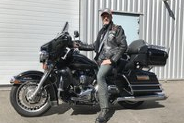 alain-vidal-electra-glide8A6D2C07-B5F9-369E-316C-FA3BDCBAD4F4.jpg